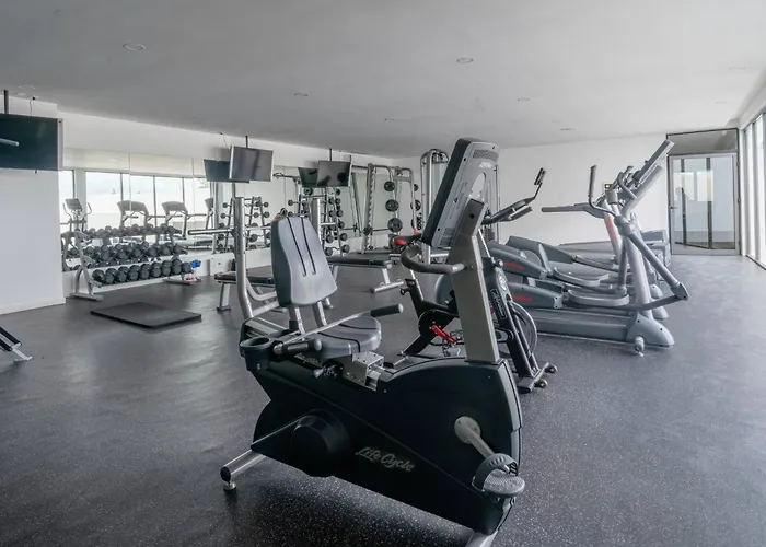 Ipana 212 - 2br With Pools & Gym
